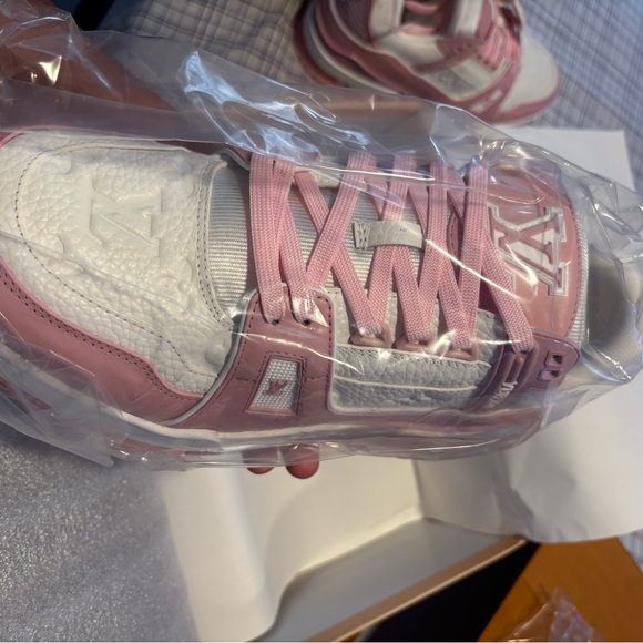 Louis Vuitton Trainer Pink Rose - Picture 9 of 11